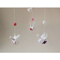 Weiß Rosa Lila Kinderzimmer Mobile, Babymobile, Babybett Mobile Hase, Weiß, Rosa, Rot von healoom