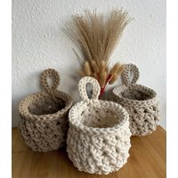 Hängekorb Gehäkelt | Aufbewahrung Hängend Wandutensilo Gehäkelt| Hänge Organizer Küche| Utensilienkorb Wickeltisch| Hängeaufbewahrung Flur Hängekorb Gehäkelt | Aufbewahrung Hängend Wandutensilo Gehäkelt| Hänge Organizer Küche| Utensilienkorb Wickeltisch| Hängeaufbewahrung Flur von hebagoHANDMADE