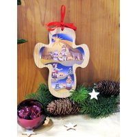 Weihnachtsdeko/Holzkreuz Krippe Heilige Familie Kindliche Krippendarstellung Kinderzimmer Deko von hebraHolzGeschenke