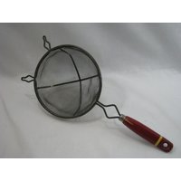 Vintage Große Rote Holz Griff Draht Sieb von heckamom