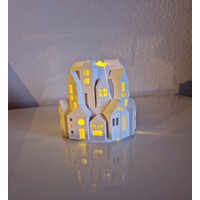 Wunderschöner Lichthauskranz/Kegel Aus Raysin Wunderschöner Lichthauskranz/Kegel Aus Raysin von heikehandmade1