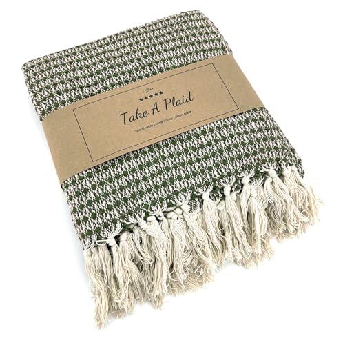 heimtexland ® Hochwertige Strick Kuscheldecke Fransen Tagesdecke Wohndecke Boho Wolldecke 100% Baumwolle Sofadecke 180x130 weich warm Strickdecke Natur Typ912 Karo grün - 1 Stück von heimtexland