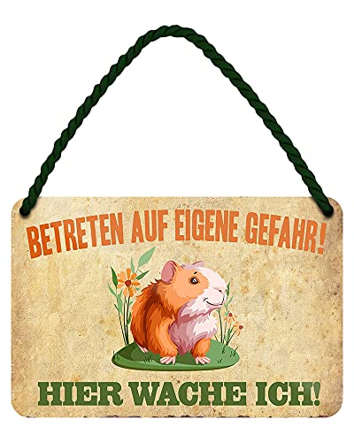 Hier wache ich Meerschweinchen Blechschild - Deko Metallschild mit Kordel und Saugnapf - Hängeschild für Stall Käfig Haus - Dekoration Zubehör - lustiges Hinweisschild Warnschild - 18x12cm von helges-shop