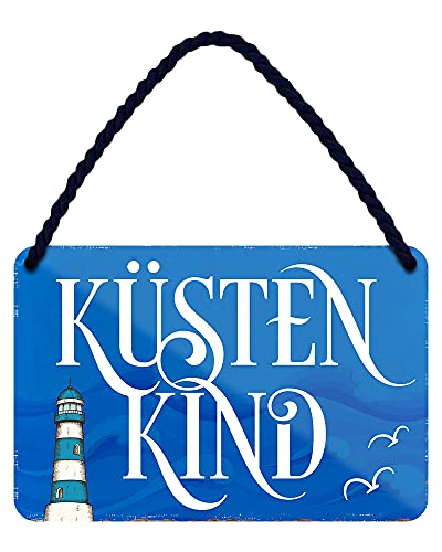 Küstenkind Blechschild - Metallschild mit Kordel und Saugnapf - maritime Retro Deko - Schilder Dekoration Haustür Eingang Lieblingsplatz Garten Badezimmer - Geschenk Nordsee Ostsee Fans - 18x12cm von helges-shop