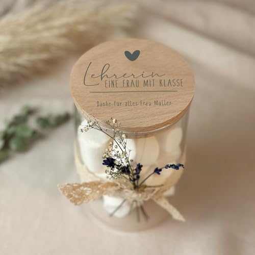 Vorratsglas personalisiert mit Holzdeckel – Abschiedsgeschenk Lehrerin Erzieherin – Glas mit Namen & Motiv – Danke Geschenk Schule Kita Danke 880 ml / 1210 ml (Lehrerin mit Klasse - Druck, 1210 ml) von hellomini