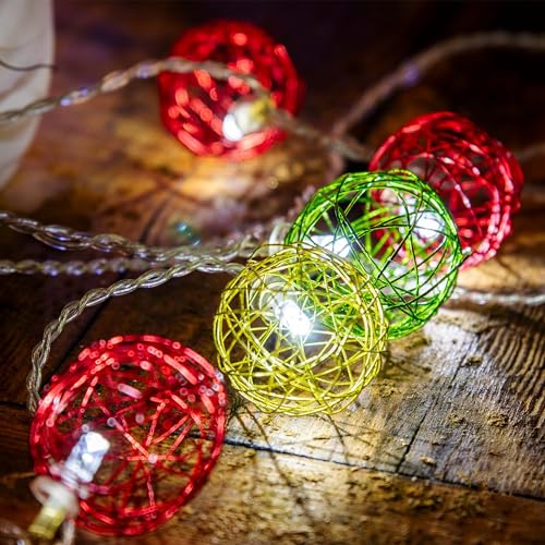 hellum LED Lichterkette mit Metallbällen bunt 20 LED weiß, 475cm Lichtlänge, Indoor, Transformator, 5m Zuleitung, 576542 hellum LED Lichterkette mit Metallbällen bunt 20 LED weiß, 475cm Lichtlänge, Indoor, Transformator, 5m Zuleitung, 576542 von hellum