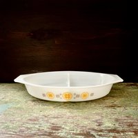 Vintage Pyrex Stadt Und Land Unterteilt Auflaufform 1 Ein Halbes Quart Ofengeschirr 60Er Jahre Weiß Ernte Gold Braun Look Quiltmuster Schale Ohne von hensfeathers