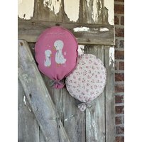 Stoffballon 2Er Set "Gänse" Mit Stickerei Und Spruch Aus Baumwolle Stoffballon 2Er Set "Gänse" Mit Stickerei Und Spruch Aus Baumwolle von herzbewohntshop