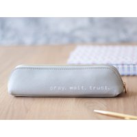 Federmäppchen | Kosmetiktasche Mit Christlichem Spruch Ermutigung Verschiedene Farben Geschenkidee Für Studenten Zu Ostern von himmelhochART