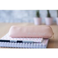 Federmäppchen | Kosmetiktasche Mit Spruch "You Are Loved" Ermutigung Verschiedene Farben Geschenkidee Für Studenten von himmelhochART