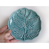 Handgemachte Keramik Blaue Blatt Schale, Platte, Blau Teller, Vorspeise Teller von holycowchic
