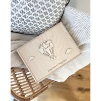 Erinnerungskiste Zur Geburt | Heißluftballon Geschenk Taufe von holzdesignjsn