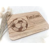 Frühstücksbrett Brettchen Fußball Brett Weihnachtsgeschenk Ostern Kinder Junge Mädchen Kindertag Geschenk Geburtstag Kindergarten Kind Birke von holzgeschenke24