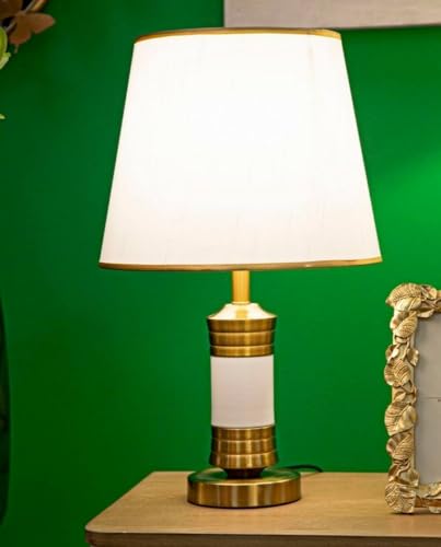 Lampada da tavolo Bonefro, Luce da scrivania, Luminaria da ufficio, Lampada da lavoro, Bianco e Oro, 31x31 h52 cm von Dmora