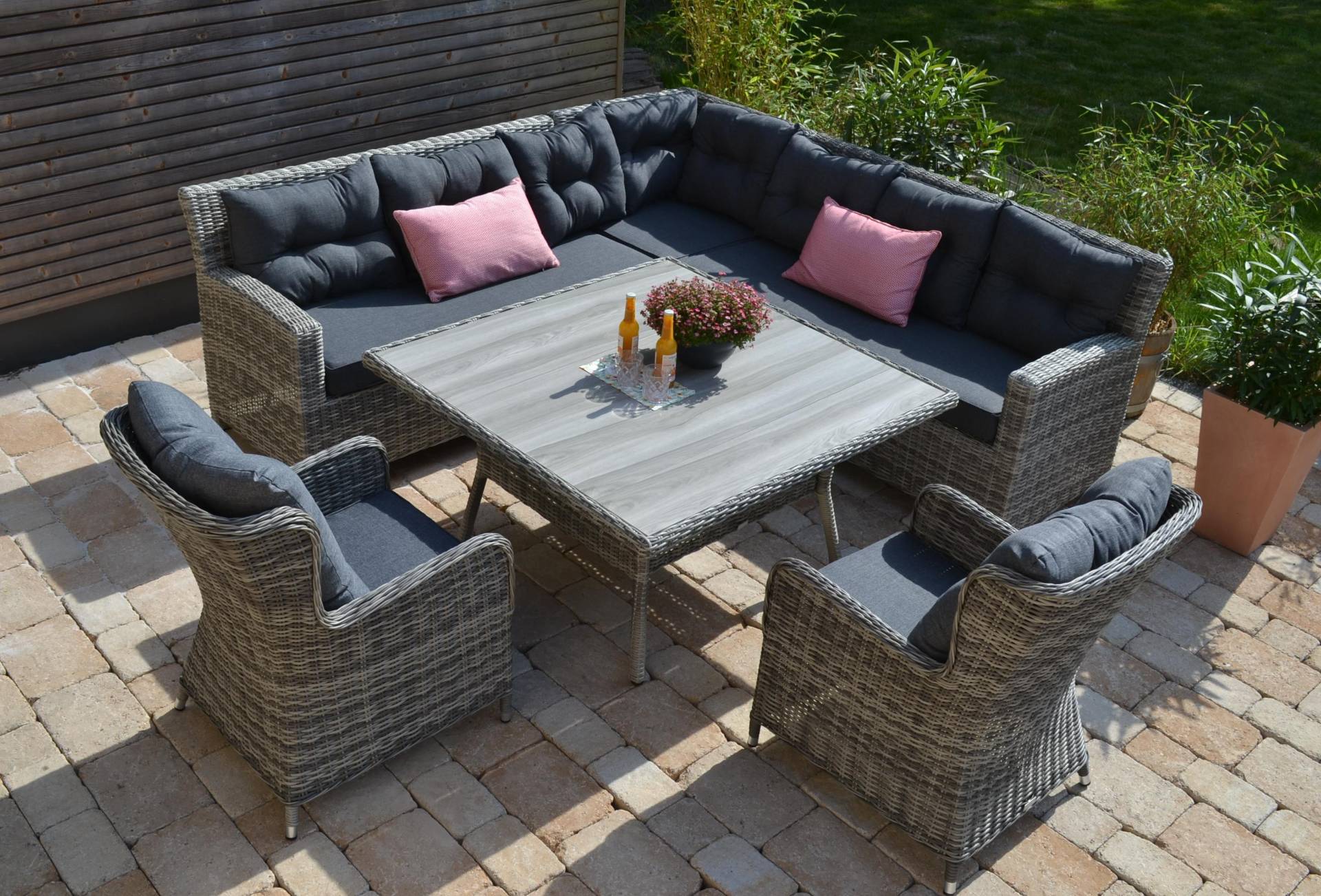 Ecklounge Bonaire Polyrattan mit großem Keramik Tisch + Bank + Hocker + 2 Comfort Sessel Silvia Ecklounge Bonaire Polyrattan mit großem Keramik Tisch + Bank + Hocker + 2 Comfort Sessel Silvia