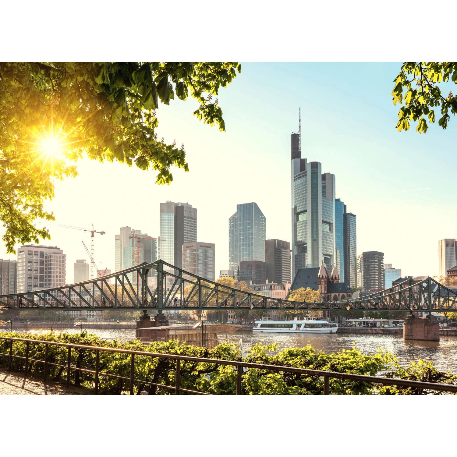 Fototapete Frankfurt Skyline Brücke Blau Braun Graun 3,50 m x 2,55 m FSC® von -