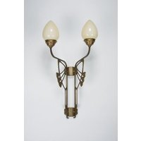 Gemütliche Wandlampe Messing Glas Elfenbein E27 2-flmg von Berliner Messingleuchten GmbH