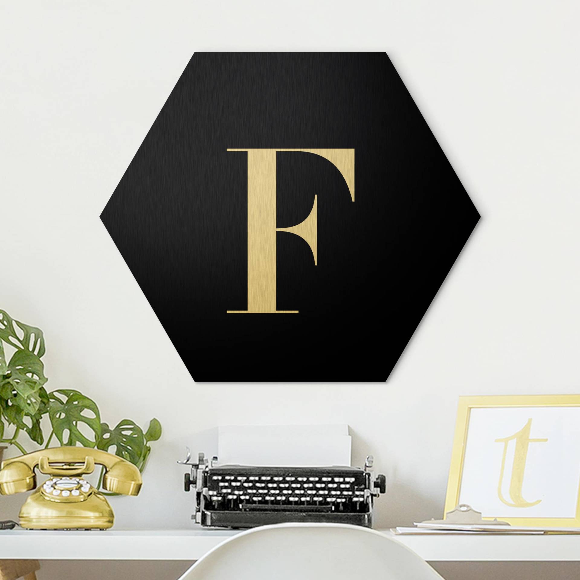 Hexagon-Alu-Dibond Bild Buchstabe Serif Schwarz F
