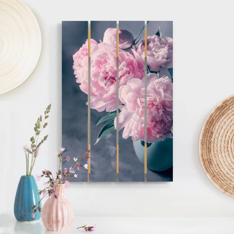 Holzbild Plankenoptik - Hochformat Vase mit Rosa Pfingstrosen Shabby