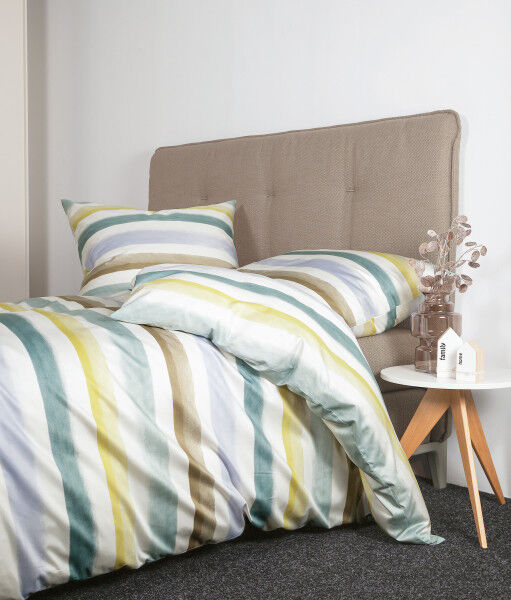 Janine Janine Mako-Satin Bettwäsche moments 98113 smaragdgrün flieder Größe: 240x220 cm + 2x80x80 cm Janine Janine Mako-Satin Bettwäsche moments 98113 smaragdgrün flieder Größe: 240x220 cm + 2x80x80 cm