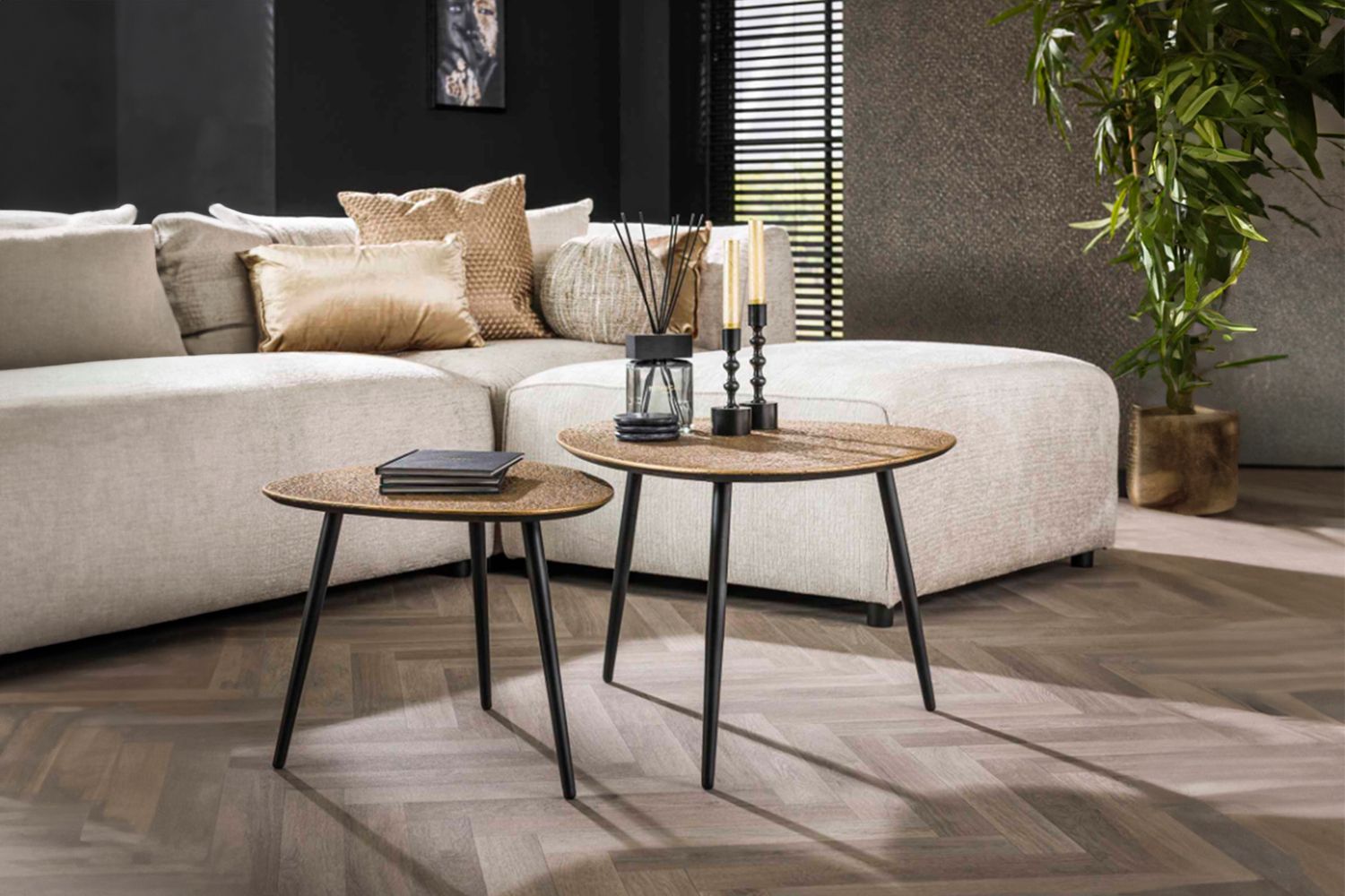 KAWOLA Couchtisch LAUCA Set 2-tlg. Metall bronze dreieckig KAWOLA Couchtisch LAUCA Set 2-tlg. Metall bronze dreieckig