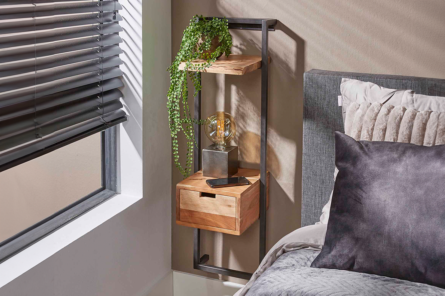 KAWOLA Nachttisch AIDY Regal hängend Akazie natur 1 Schublade KAWOLA Nachttisch AIDY Regal hängend Akazie natur 1 Schublade