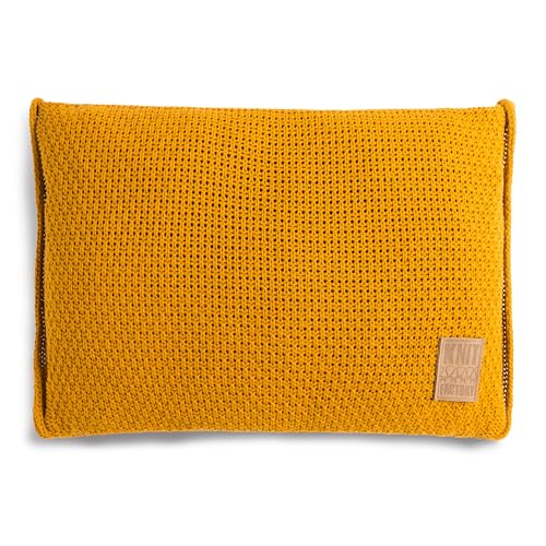 KNIT FACTORY - Jesse Zierkissen - Rechteckige Sofa Kissen - Ocker - Gestrickter Dekokissen - Couchkissen - 60x40 cm - Kissenbezug mit Füllung und Bezug von KNIT FACTORY