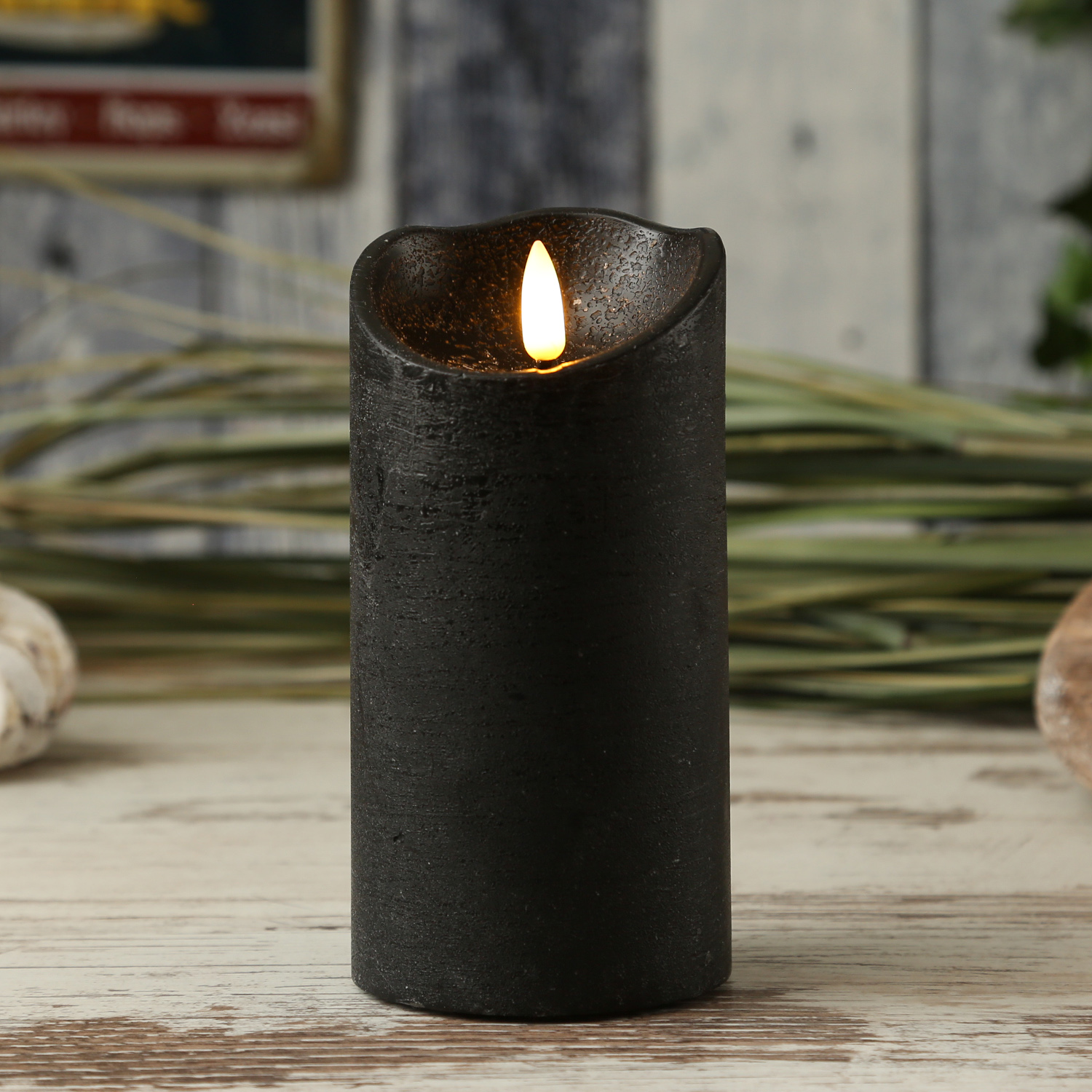 LED Kerze FLAMME - Rustik-Optik - Echtwachs - 3D Flamme - H: 15cm - Batterie - Timer - schwarz LED Kerze FLAMME - Rustik-Optik - Echtwachs - 3D Flamme - H: 15cm - Batterie - Timer - schwarz von MARELIDA