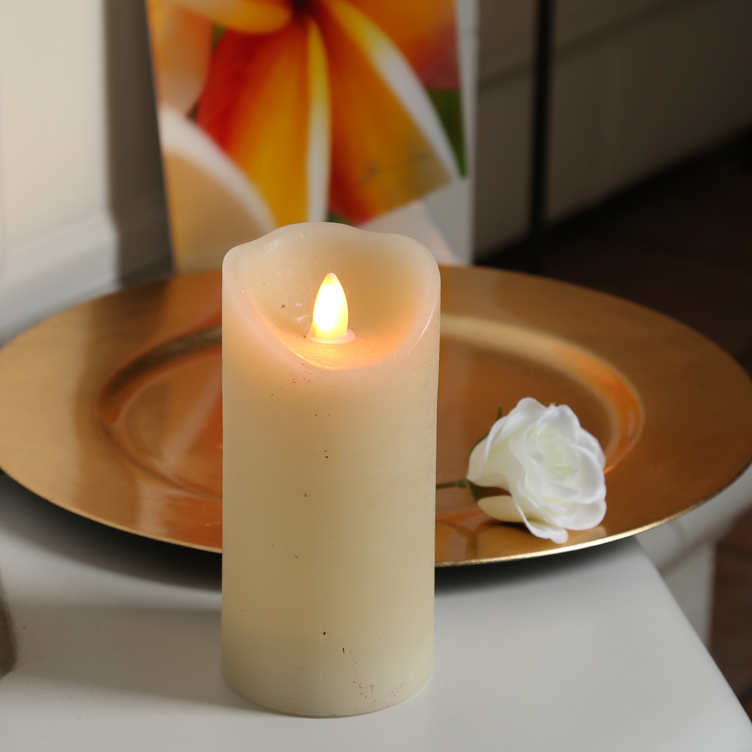 LED Kerze GLOW - Echtwachs - warmweiß glimmende Flamme - H: 15cm, D: 7,5cm - Timer - creme von MARELIDA