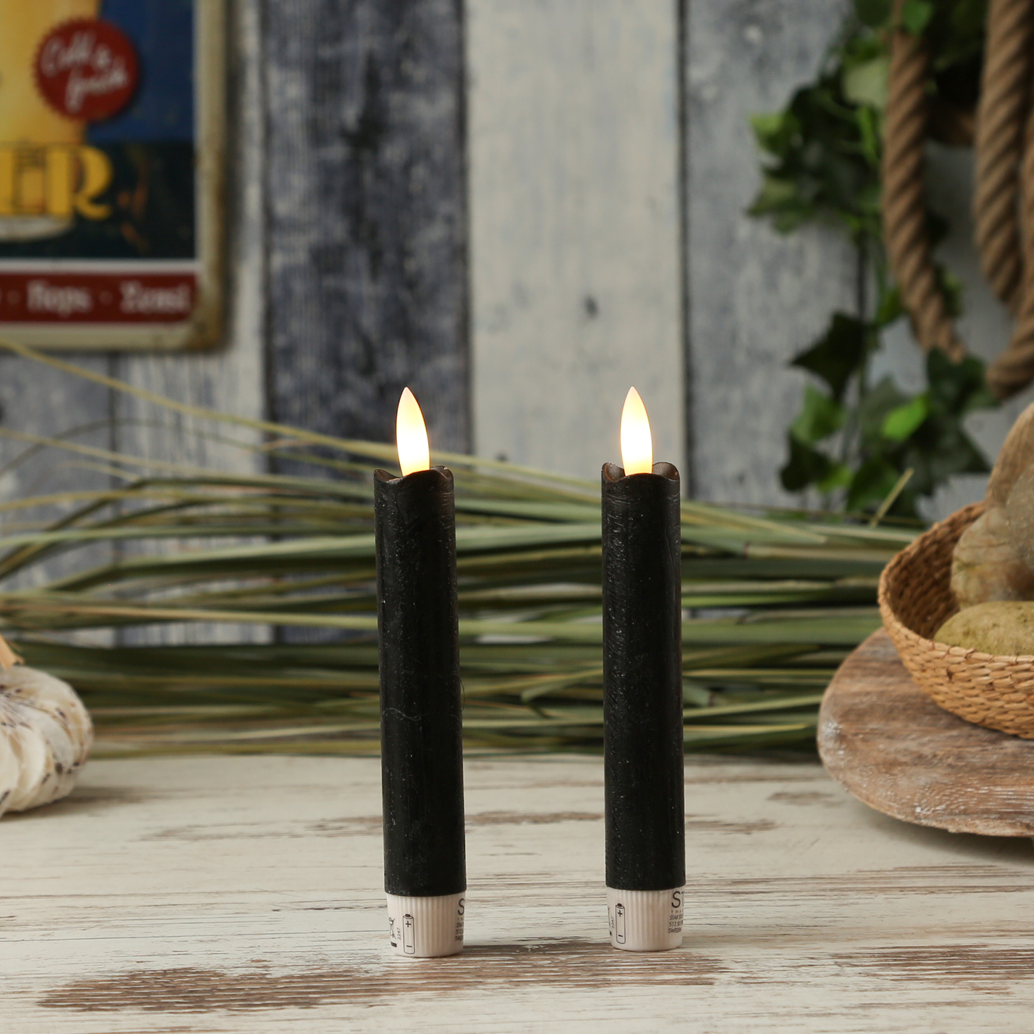 LED Stabkerzen Flamme - Echtwachs - flackernde warmweiße LED - H: 15cm - Timer - schwarz - 2er Set LED Stabkerzen Flamme - Echtwachs - flackernde warmweiße LED - H: 15cm - Timer - schwarz - 2er Set von MARELIDA