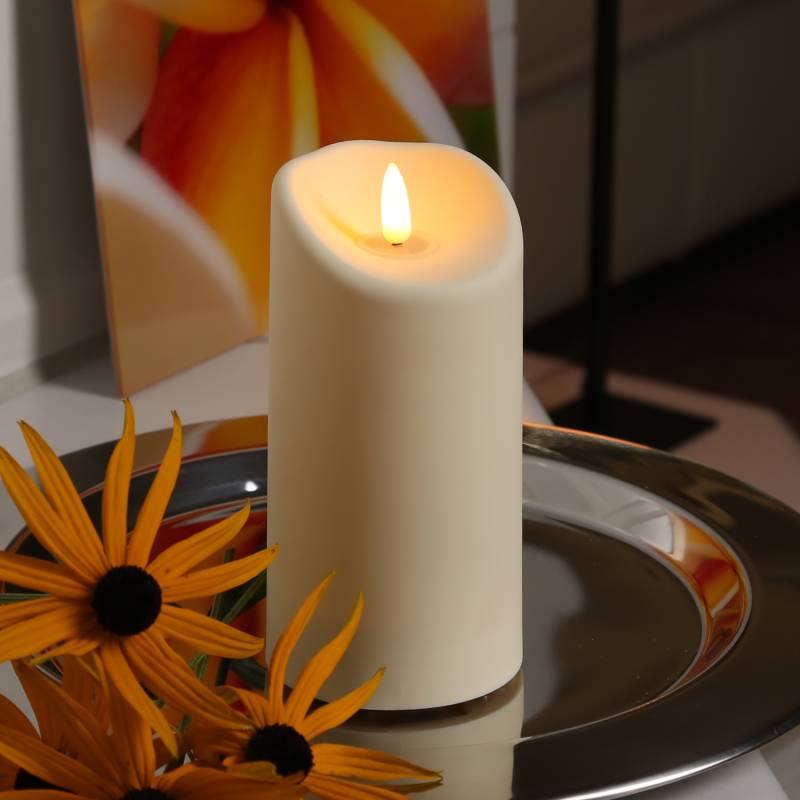 LED Stumpenkerze - Kunststoff - 3D Flamme - H: 17,5cm - D: 7,5cm - Timer - für Innen/Außen - creme von MARELIDA