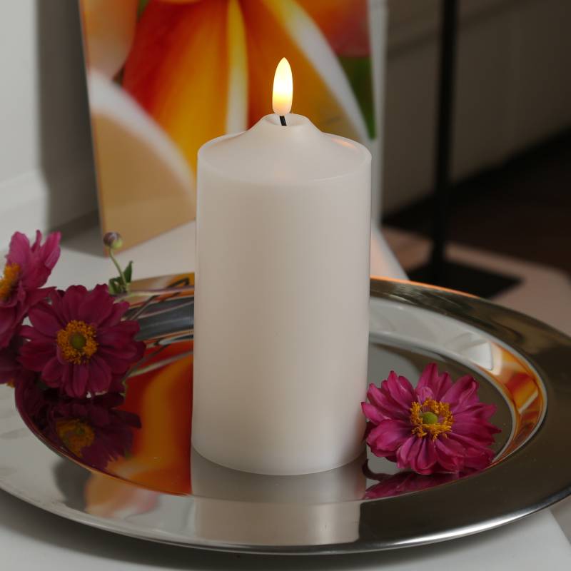 LED Stumpenkerze - Kunststoff - 3D Flamme - H: 17cm - D: 7,5cm - Timer - für Innen/Außen - creme von MARELIDA