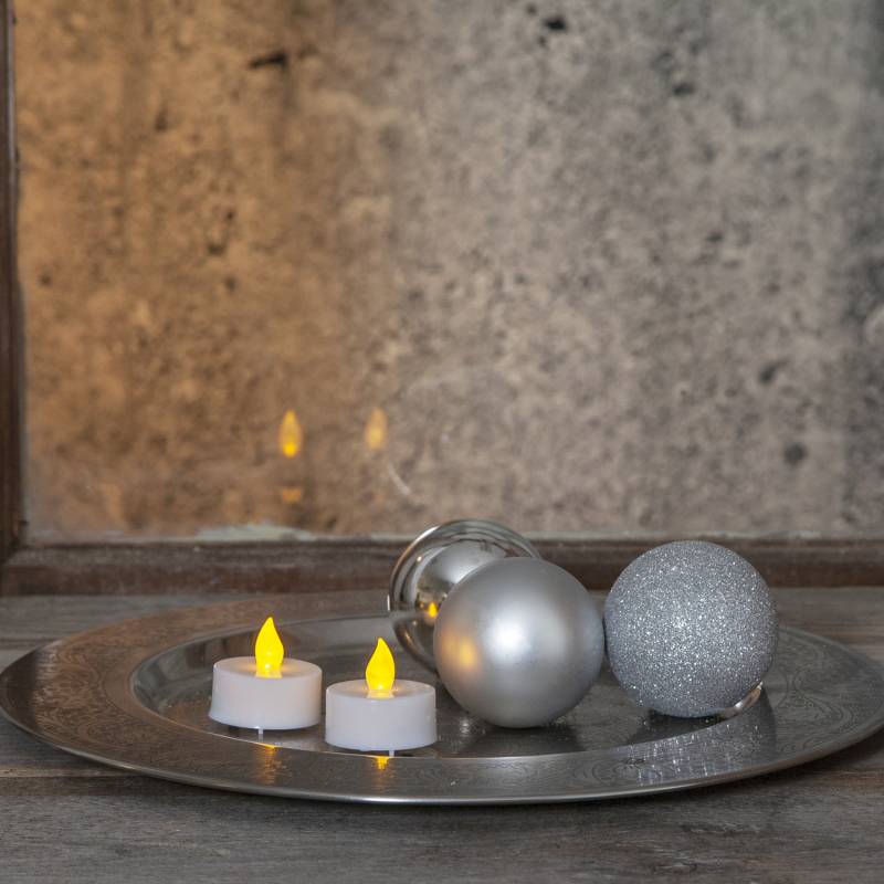 LED Teelichter - warmweiß flackernde Flamme - inkl. Batterien - D: 4cm - H: 4cm - weiß - 2er Set von MARELIDA