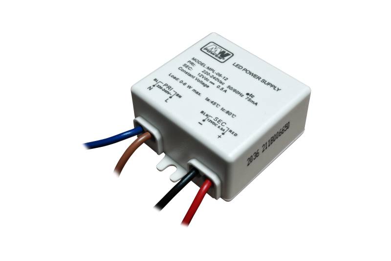 LED Trafo, LED Transformator mini, kompakte, kleine Bauform 12V DC Gleichspannung 6 Watt für Möbeleinbau zugelassen mit Überhitzungsschutz, Kurzschlussschutz und Überlastungsschutz LxBxH 52 x 21 x 43,5 mm