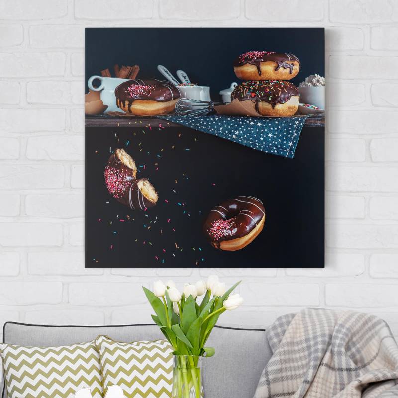 Leinwandbild - Quadrat Donuts vom Küchenregal