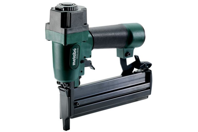 METABO Druckluft-Klammer-Nagelgerät DKNG 40/50 (601562500); Kunststoffkoffer von Metabo