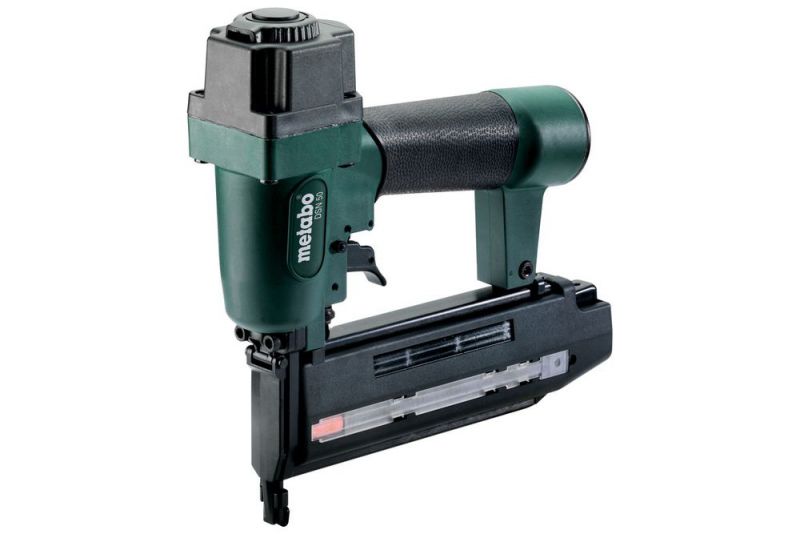 METABO Druckluft-Stauchkopfnagler DSN 50 (601568500); Kunststoffkoffer von Metabo