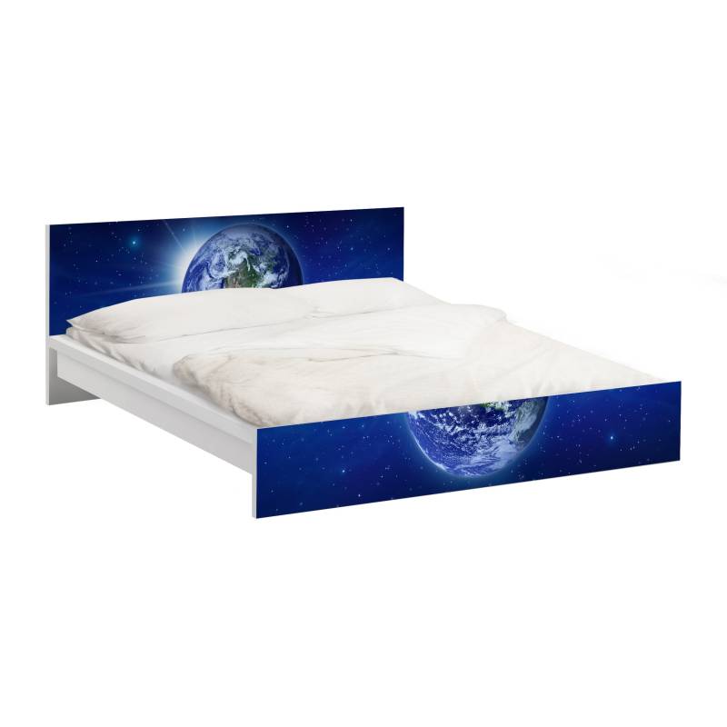 Möbelfolie für IKEA Malm Bett 180 cm Breite Erde im Weltall