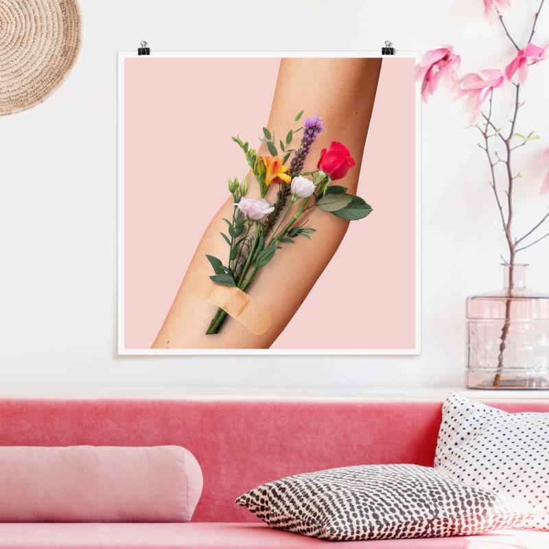 Poster Arm mit Blumen