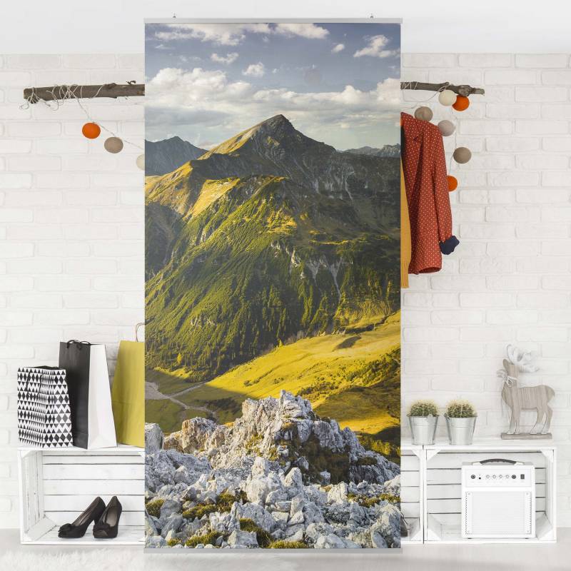 Raumteiler Berge und Tal der Lechtaler Alpen in Tirol