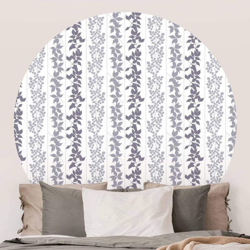 Runde Mustertapete Zarte Blatt Silhouetten mit Streifen