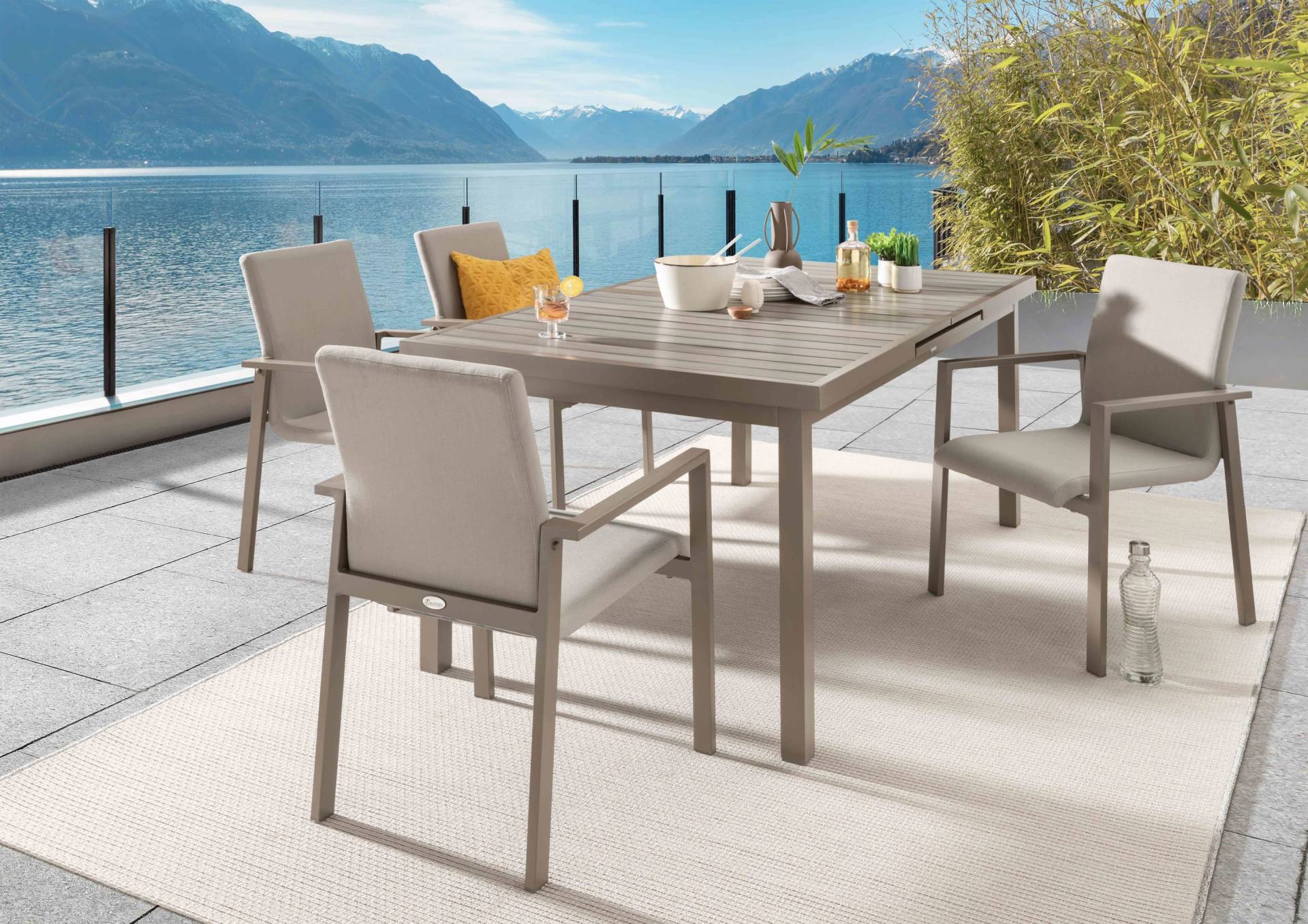 Sitzgruppe TORINO mit ausziehbarem Esstisch IMOLA (4 Personen)