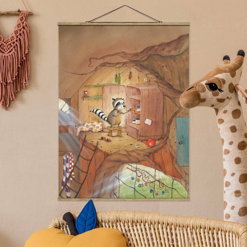 Stoffbild mit Posterleisten Wassili Waschbär - Wassili am Küchenschrank