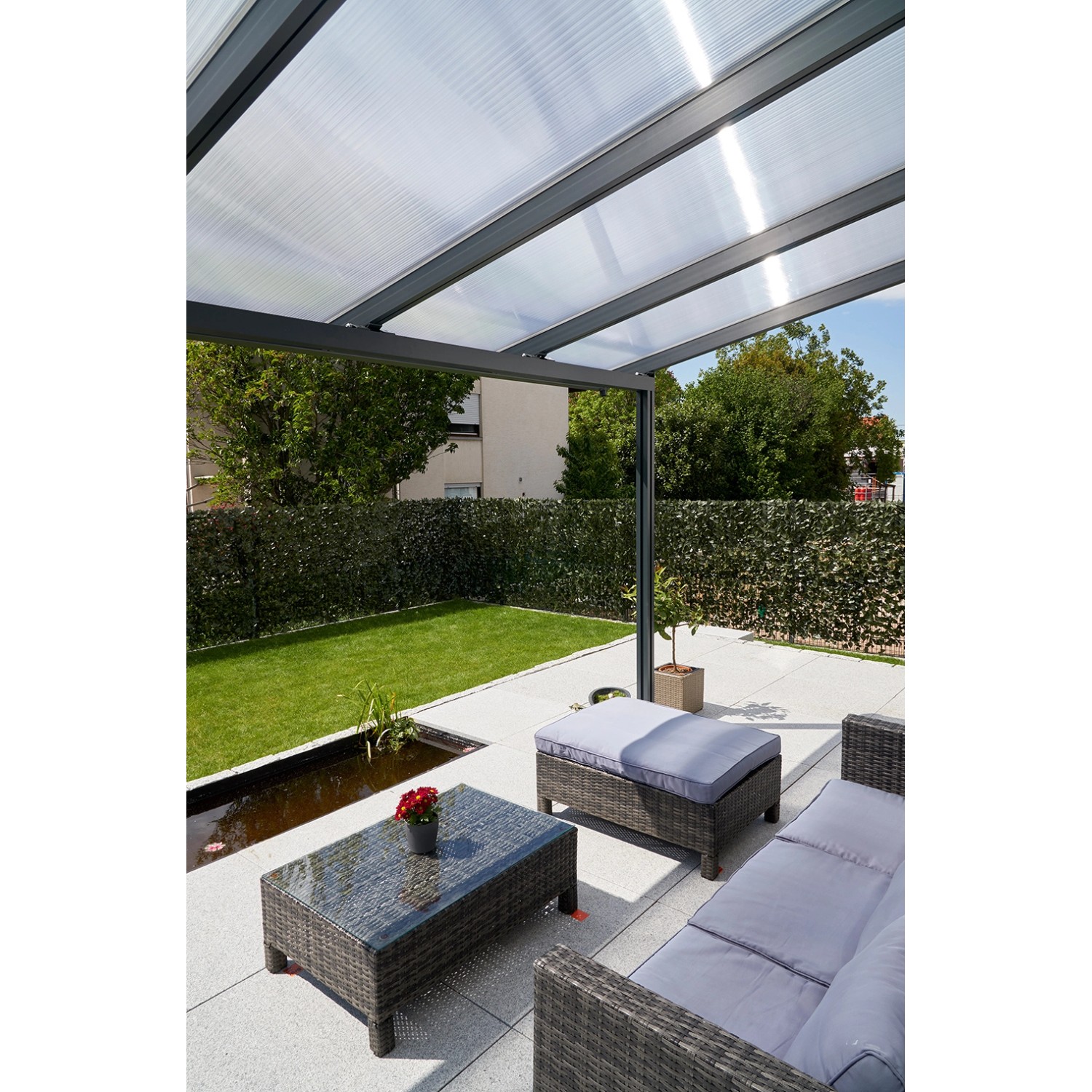 Gutta Terrassendach Prem. Anthrazit Stegpl. PC Streifen Weiß 7.120 mm x 3.060 mm Gutta Terrassendach Prem. Anthrazit Stegpl. PC Streifen Weiß 7.120 mm x 3.060 mm von -