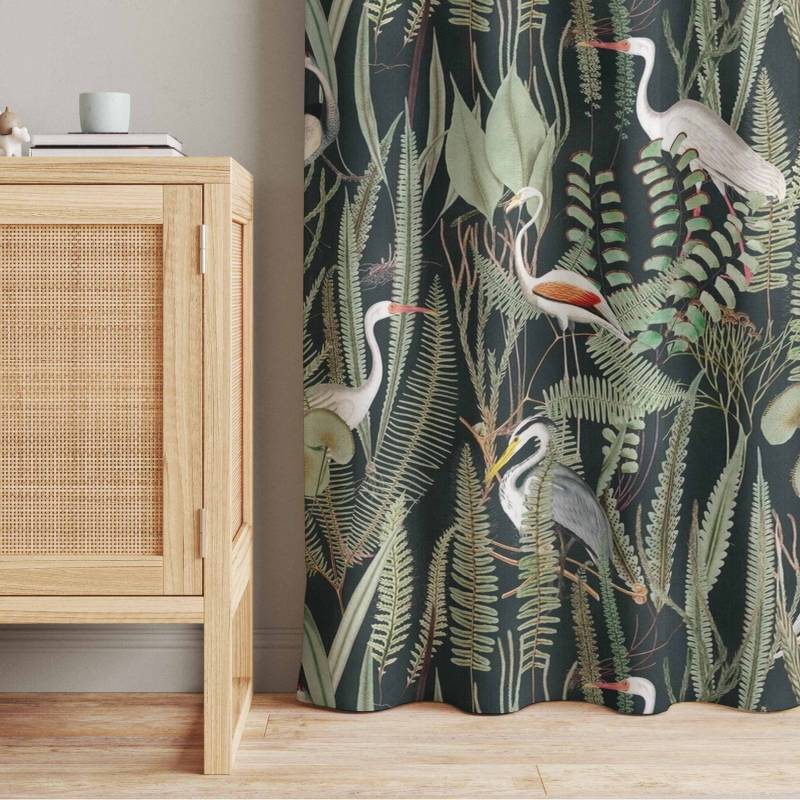 Vorhang Flamingos und Störche mit Pflanzen auf Grün