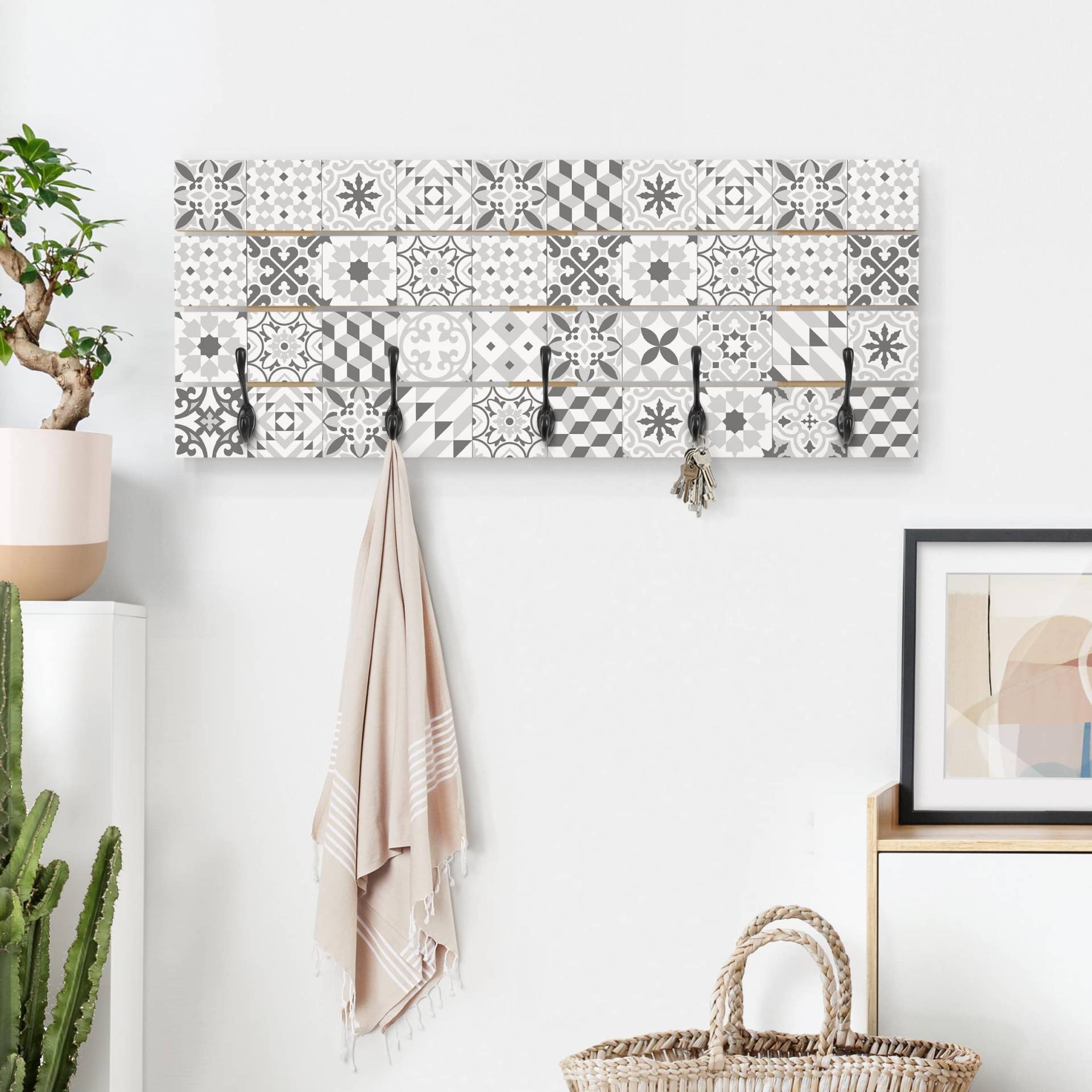 Wandgarderobe Geometrischer Fliesenmix Grau