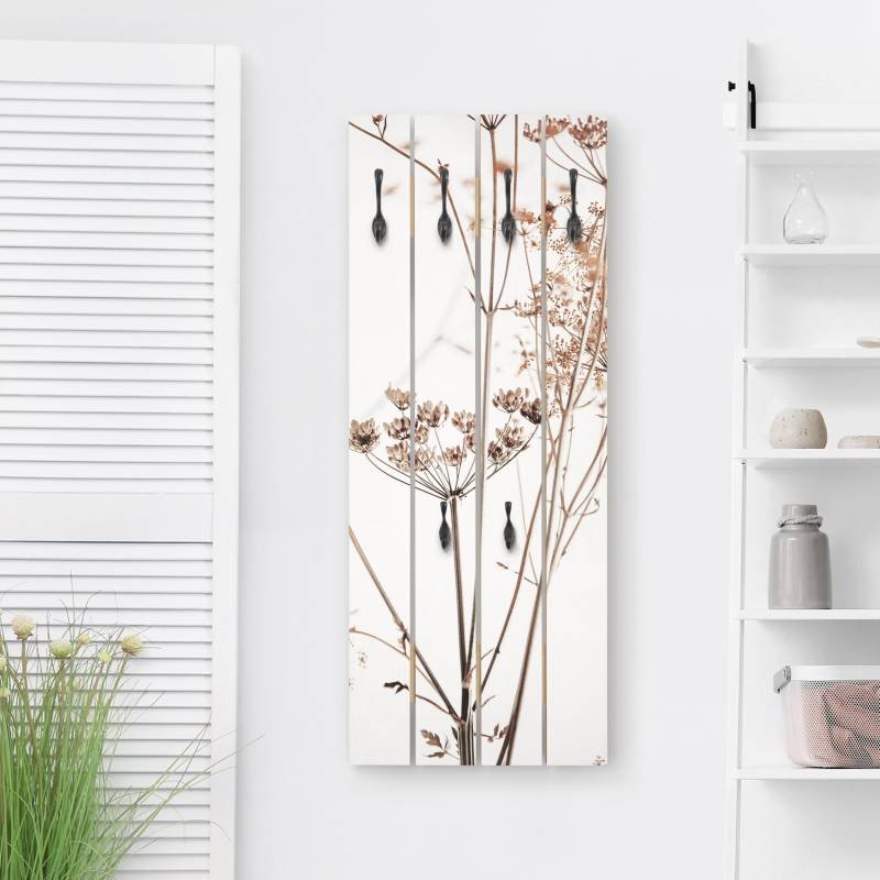 Wandgarderobe Trockenblume im Lichtspiel