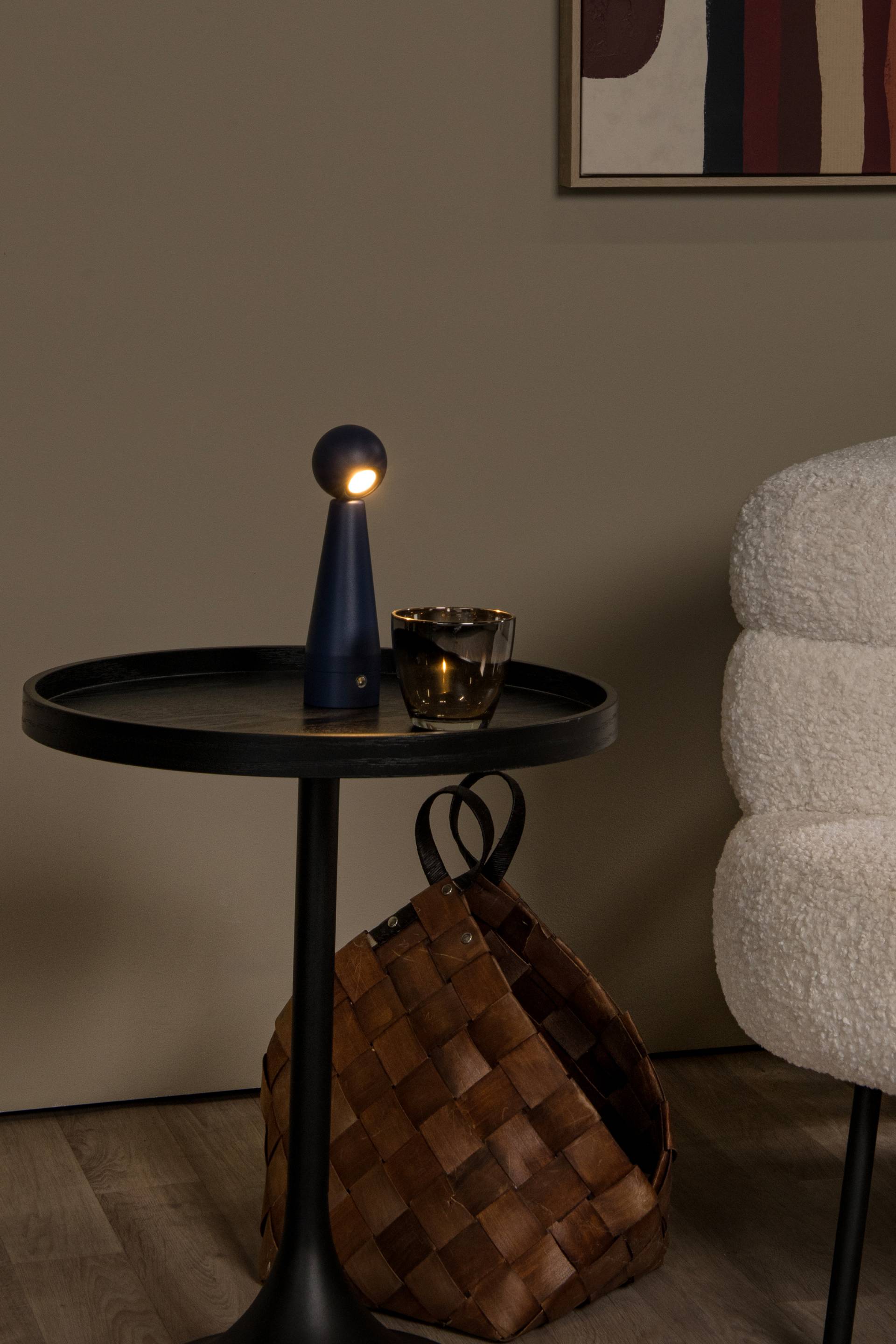 home24 Akku-Tischleuchte Ipsos 6 x 22 x 6cm Blau/Blau Material: Metall Metallart: Aluminium Oberfläche Metall: Gestrahlt Nicht austauschbare LEDs home24 Akku-Tischleuchte Ipsos 6 x 22 x 6cm Blau/Blau Material: Metall Metallart: Aluminium Oberfläche Metall: Gestrahlt Nicht austauschbare LEDs von home24