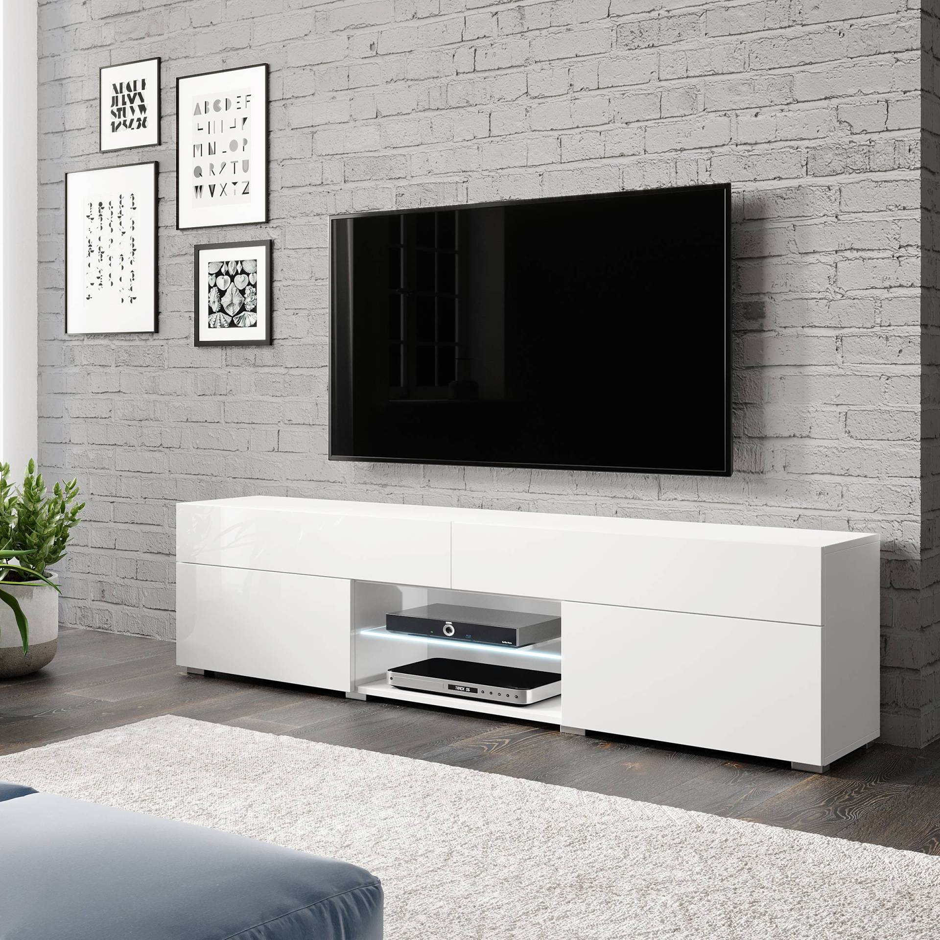 home24 Beleuchtetes TV-Lowboard Wegley Spanplatte, beschichtet Weiß 180 x 45 x 33cm home24 Beleuchtetes TV-Lowboard Wegley Spanplatte, beschichtet Weiß 180 x 45 x 33cm von home24