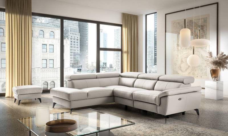 home24 Ecksofa Leneva mit Ottomane Grau Echtleder Mabel / Kunstleder Manda 265 x 73 x 210cm Ottomane davorstehend links Schwarz Modern von home24
